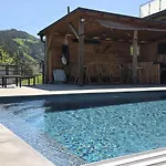 Pool And Relax * Bruck an der Mur