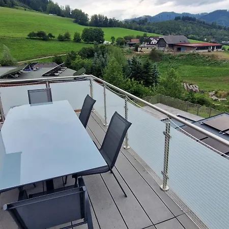 Pool And Relax Semesterbostad Bruck an der Mur